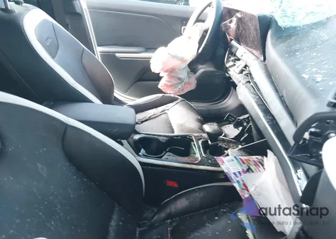 2025 Kia K4 Gt-Line из США, поврежденный, VIN 3KPFW4DEXSE171211